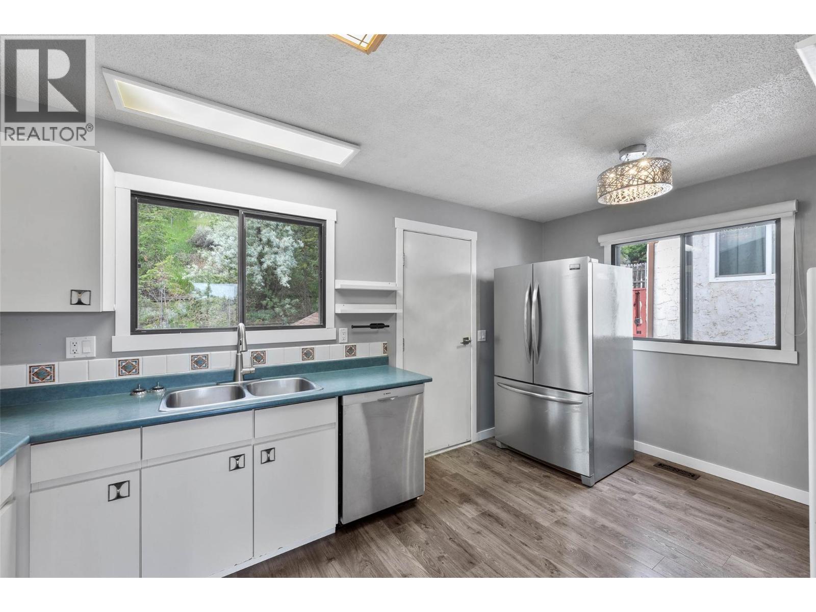 1967 Harrison Way, Kamloops, British Columbia  V1S 1M8 - Photo 5 - 10389973