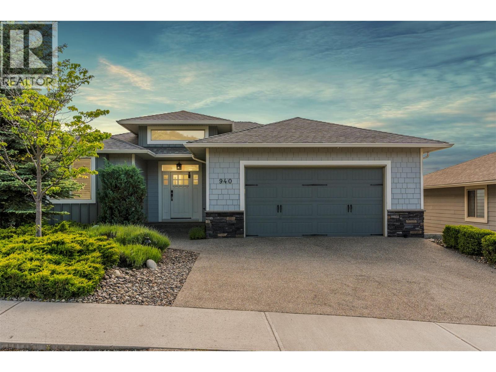 940 Mt Ida Drive, Vernon, British Columbia  V1B 4C3 - Photo 2 - 10389664