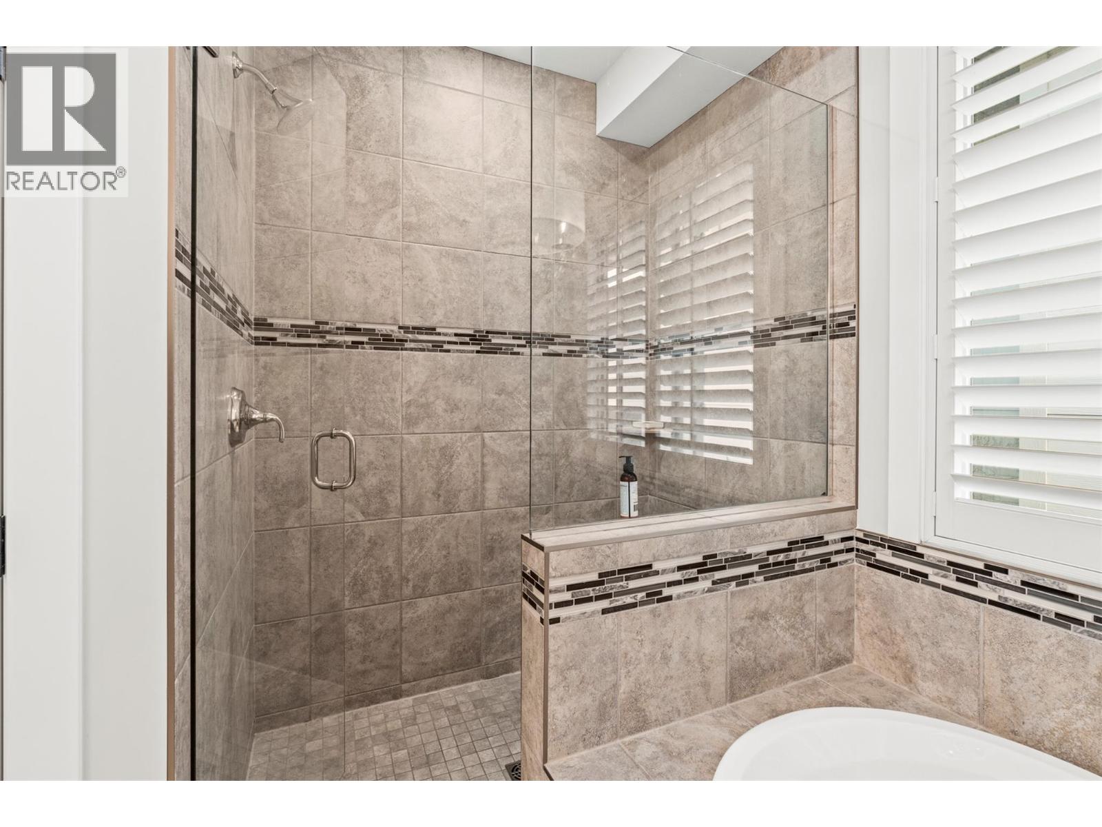 940 Mt Ida Drive, Vernon, British Columbia  V1B 4C3 - Photo 39 - 10389664