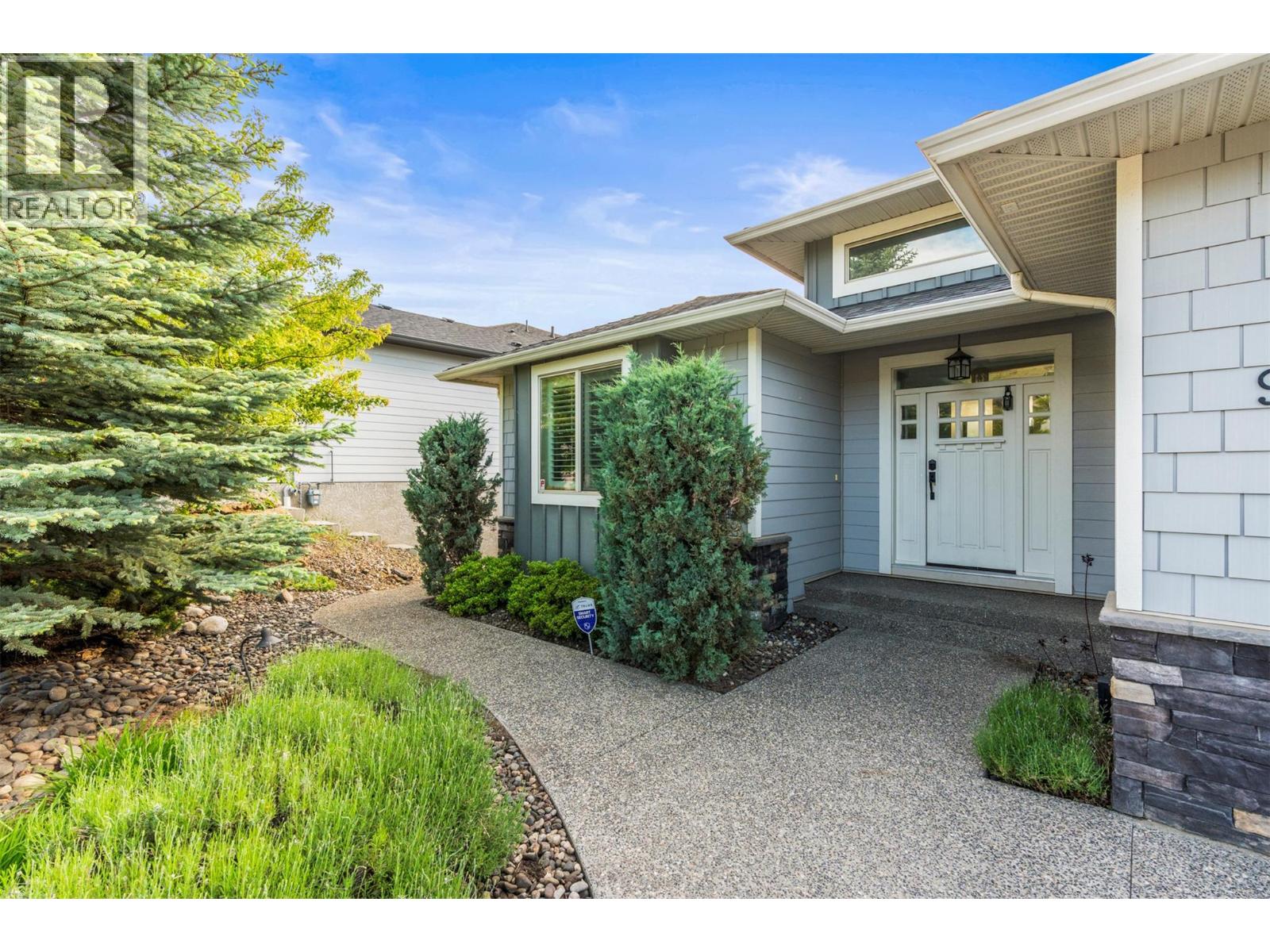 940 Mt Ida Drive, Vernon, British Columbia  V1B 4C3 - Photo 7 - 10389664
