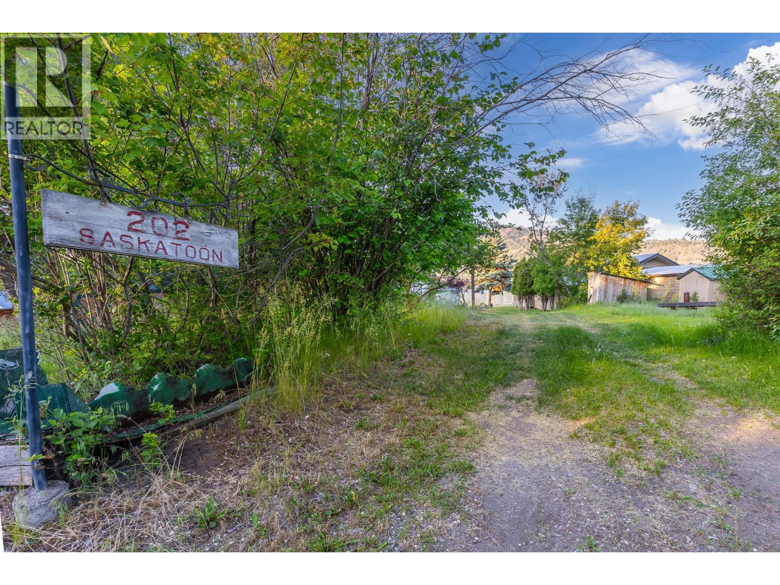 202 Saskatoon Road, Vernon, British Columbia  V1H 2H3 - Photo 4 - 10389609