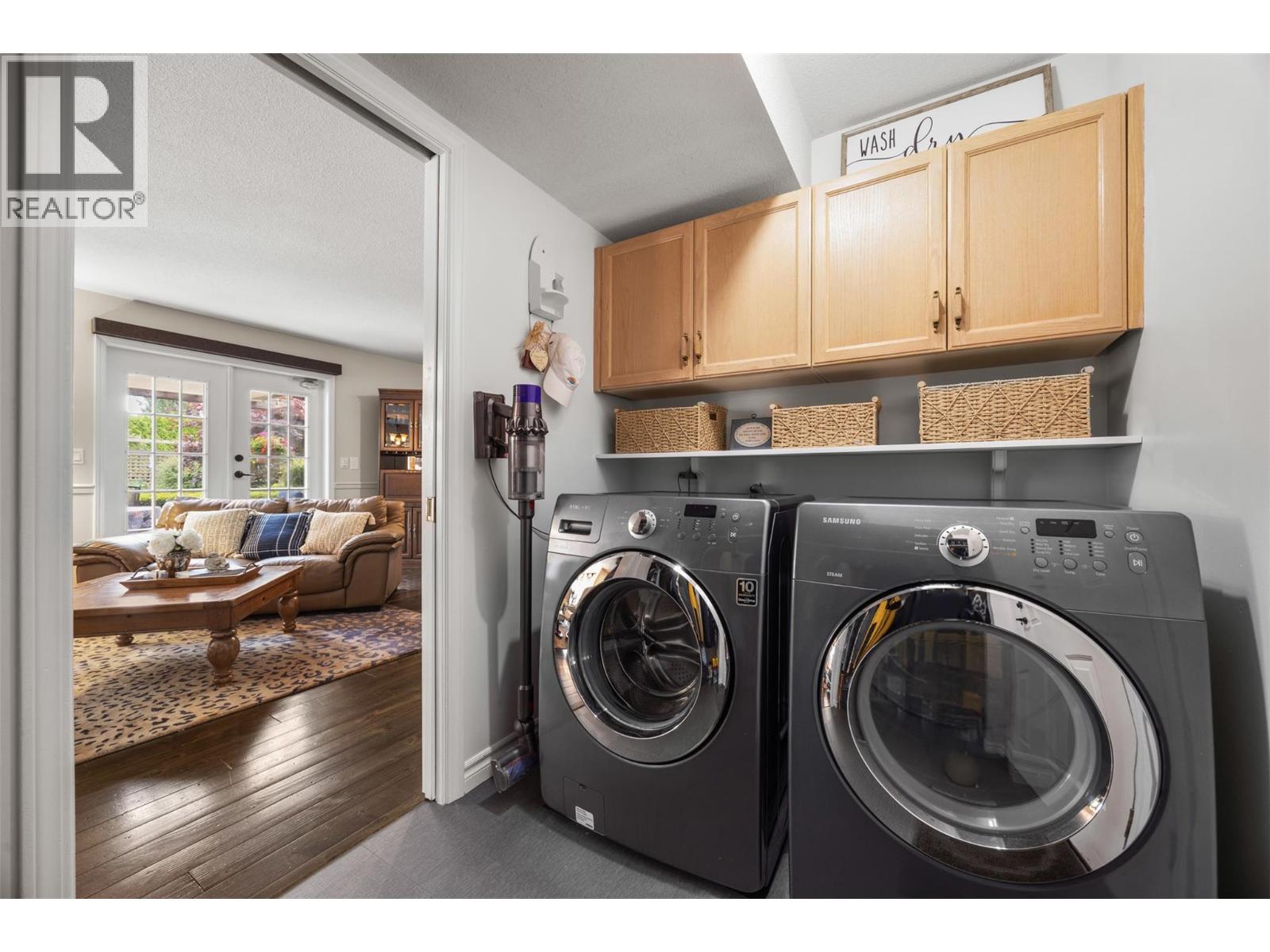 1045 Cameron Avenue, Kelowna, British Columbia  V1Y 8V4 - Photo 34 - 10389574