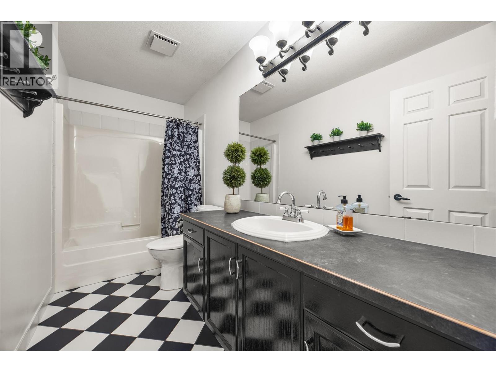 1045 Cameron Avenue, Kelowna, British Columbia  V1Y 8V4 - Photo 46 - 10389574