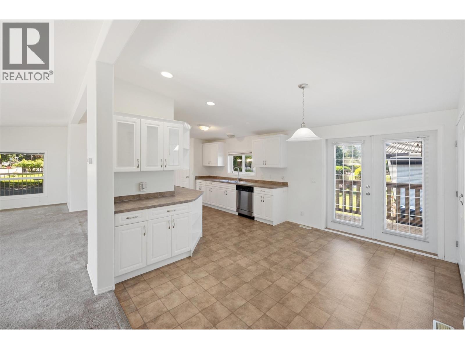 197 Dauphin Avenue Unit# 37, Penticton, British Columbia  V2A 3S3 - Photo 6 - 10390029