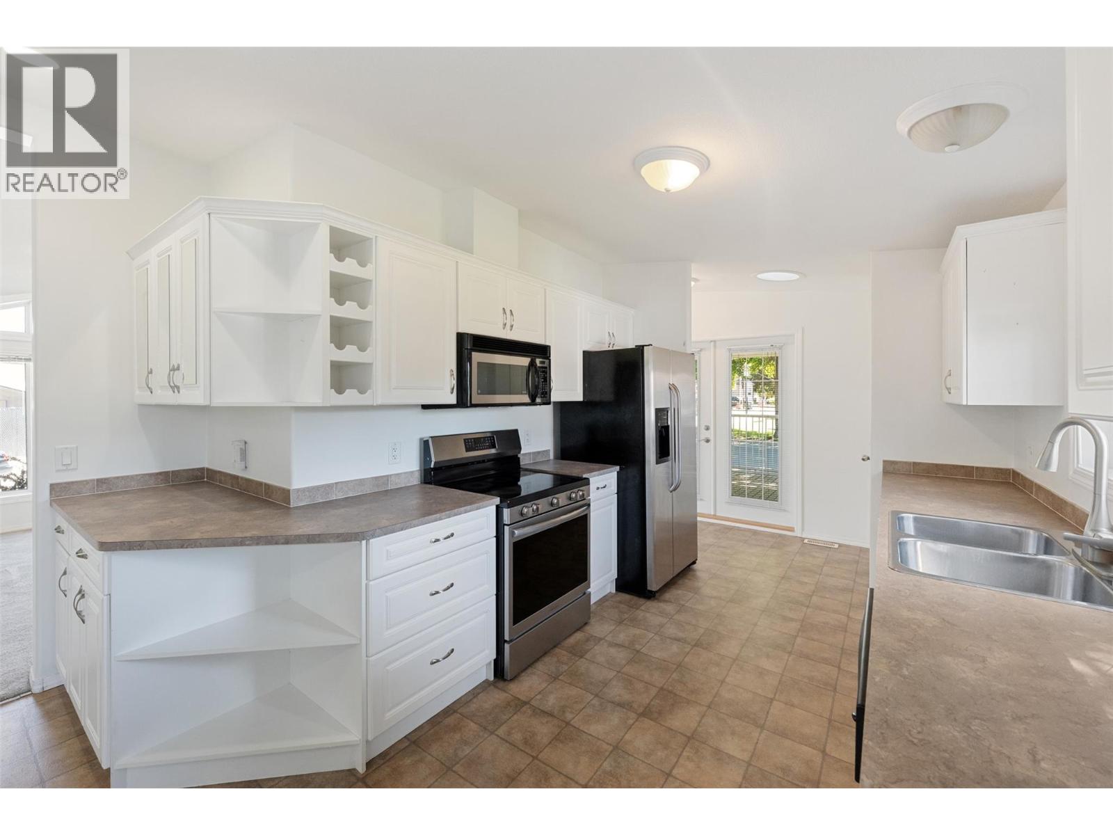 197 Dauphin Avenue Unit# 37, Penticton, British Columbia  V2A 3S3 - Photo 8 - 10390029