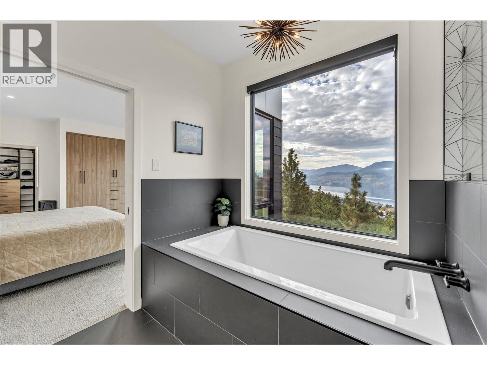 3331 Evergreen Drive Unit# 117, Penticton, British Columbia  V2A 0J3 - Photo 12 - 10389579