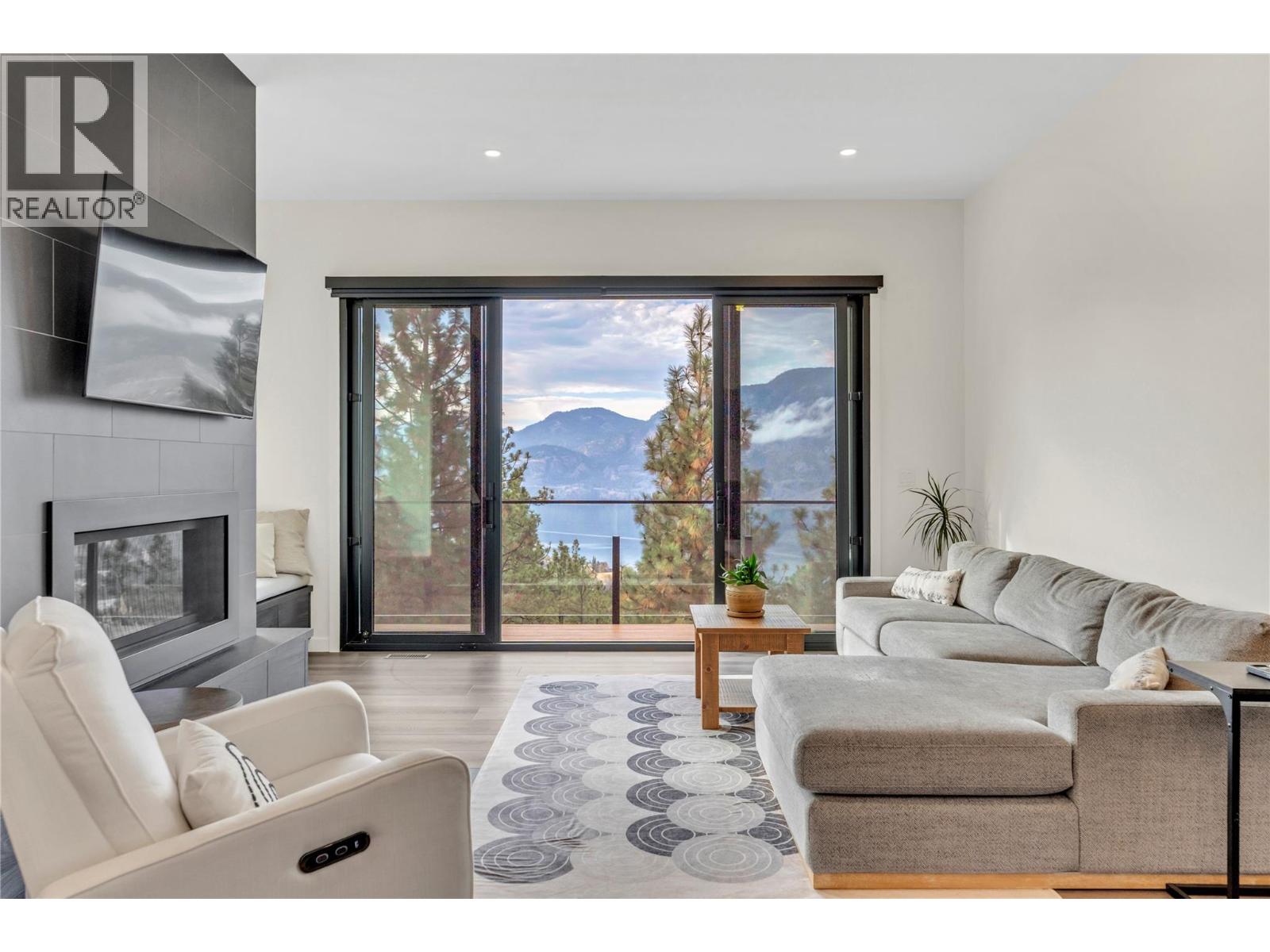3331 Evergreen Drive Unit# 117, Penticton, British Columbia  V2A 0J3 - Photo 3 - 10389579