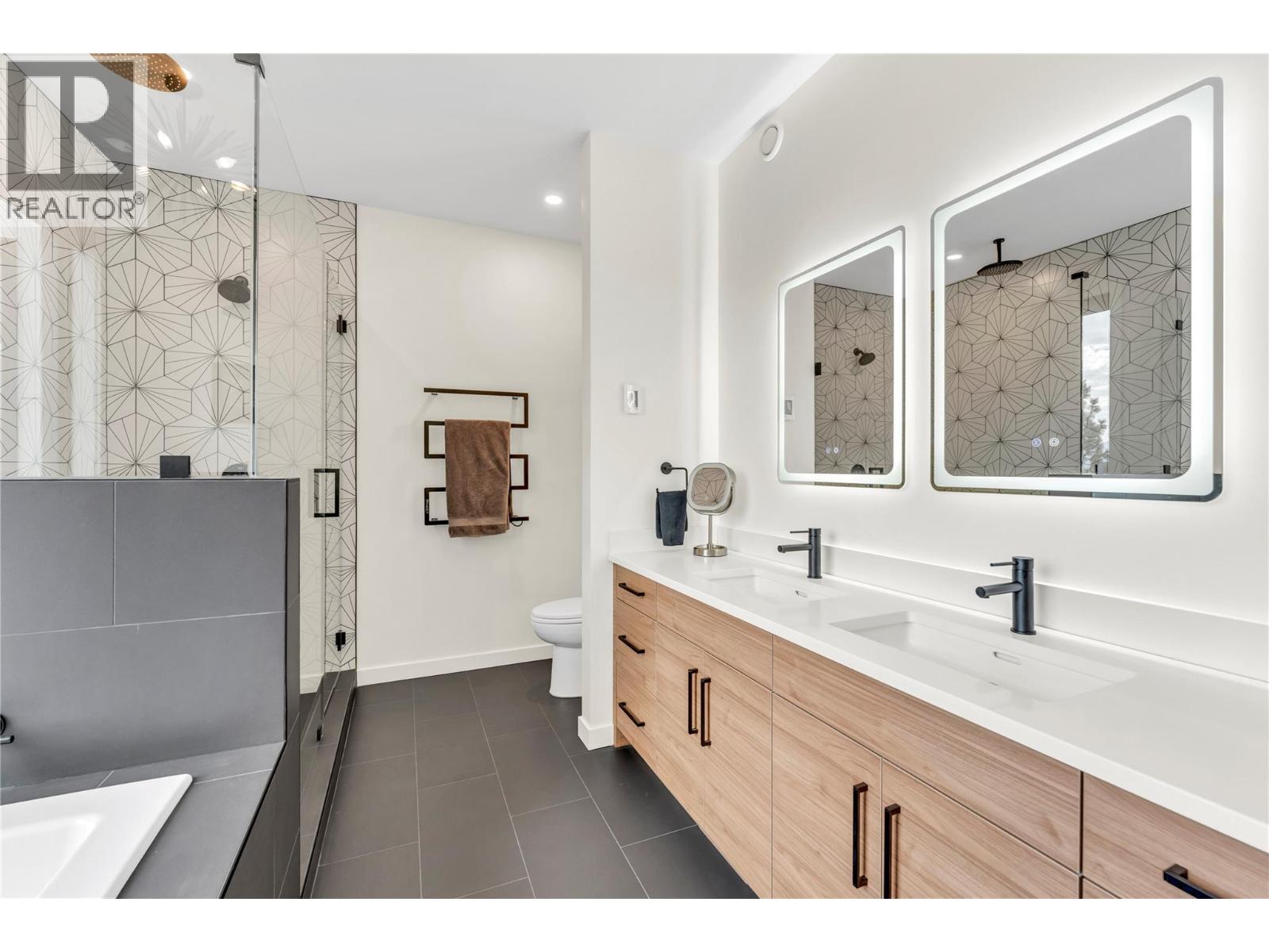 3331 Evergreen Drive Unit# 117, Penticton, British Columbia  V2A 0J3 - Photo 4 - 10389579