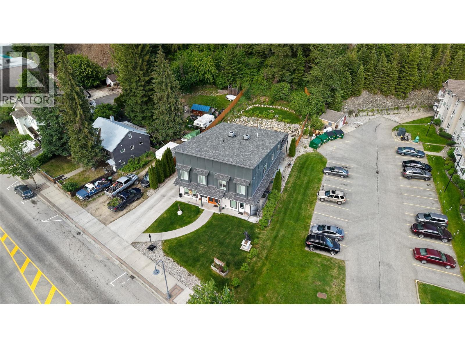 495 Columbia Street, Castlegar, British Columbia  V1N 1G8 - Photo 11 - 10388199