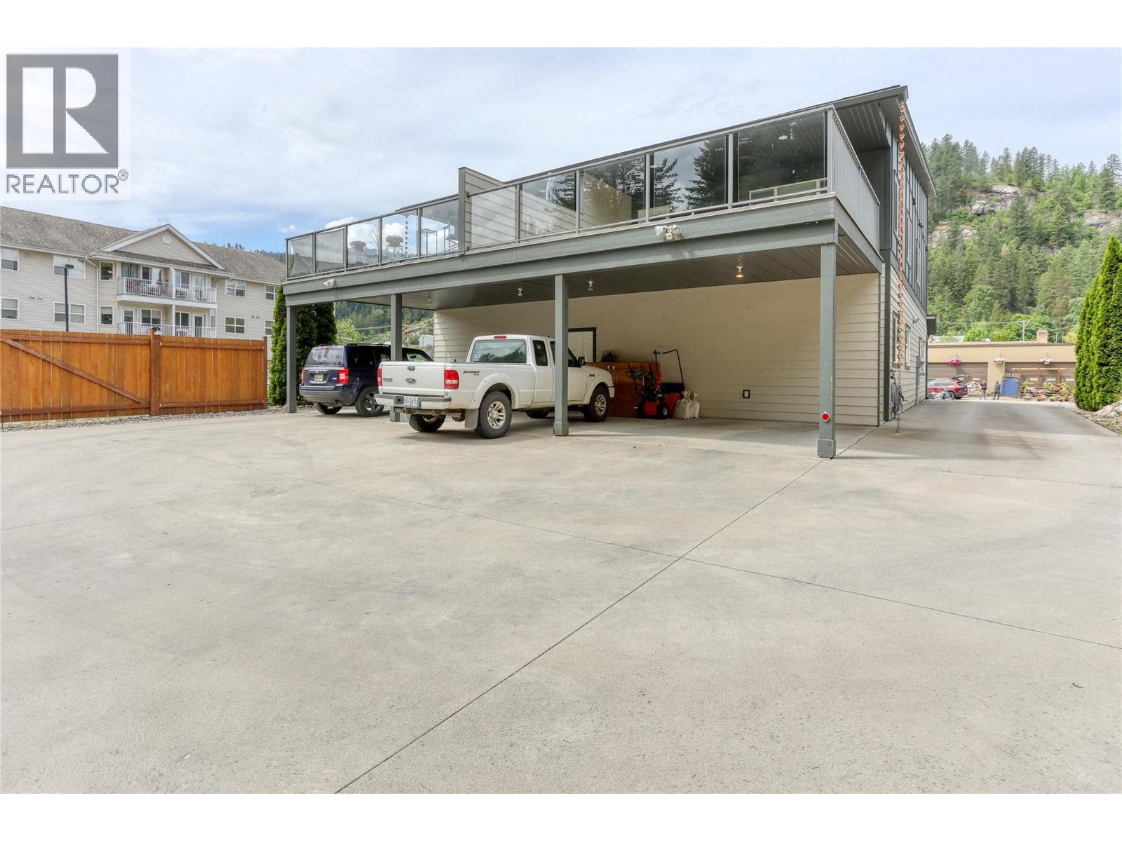 495 Columbia Street, Castlegar, British Columbia  V1N 1G8 - Photo 16 - 10388199