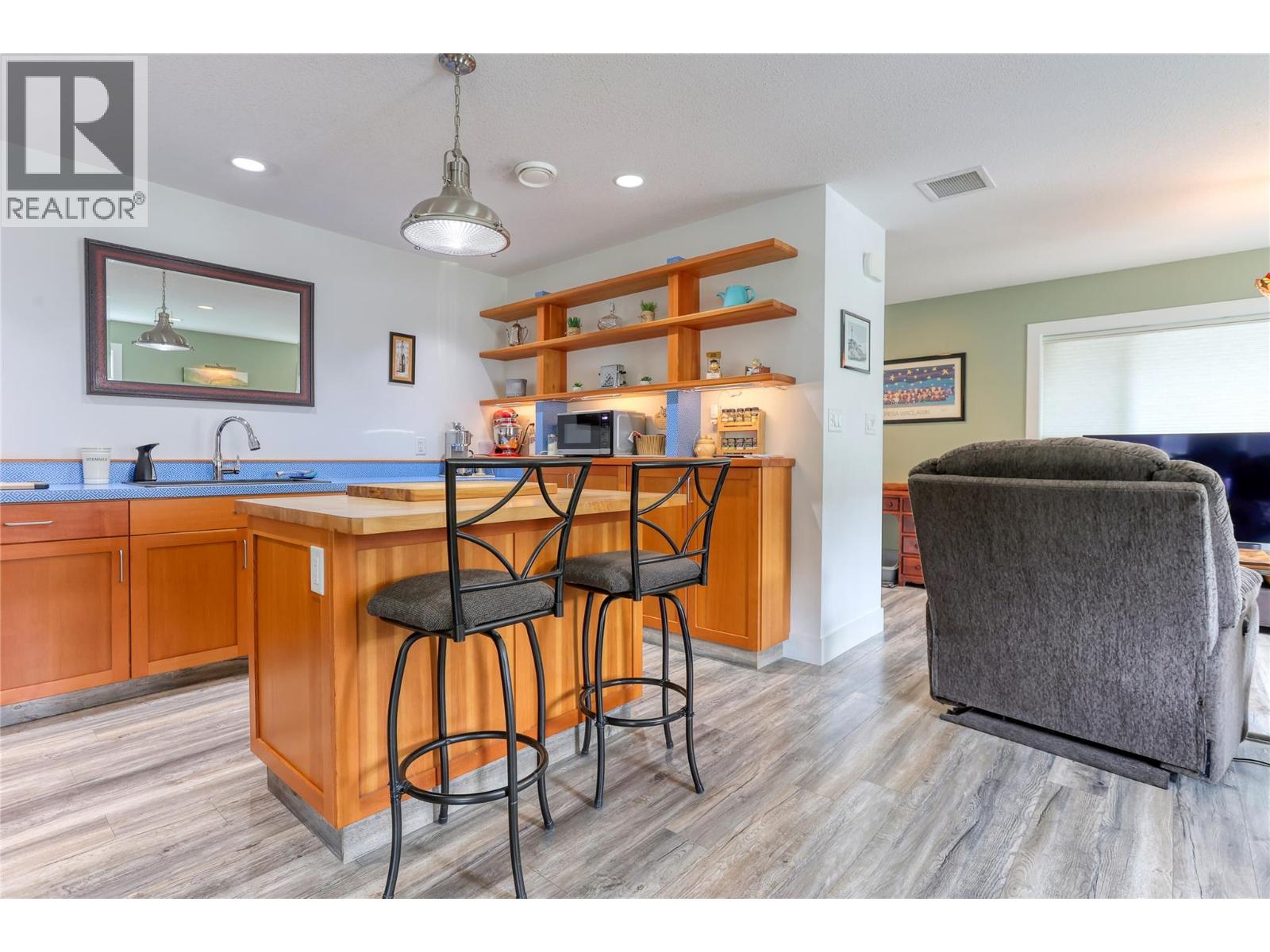 495 Columbia Street, Castlegar, British Columbia  V1N 1G8 - Photo 35 - 10388199