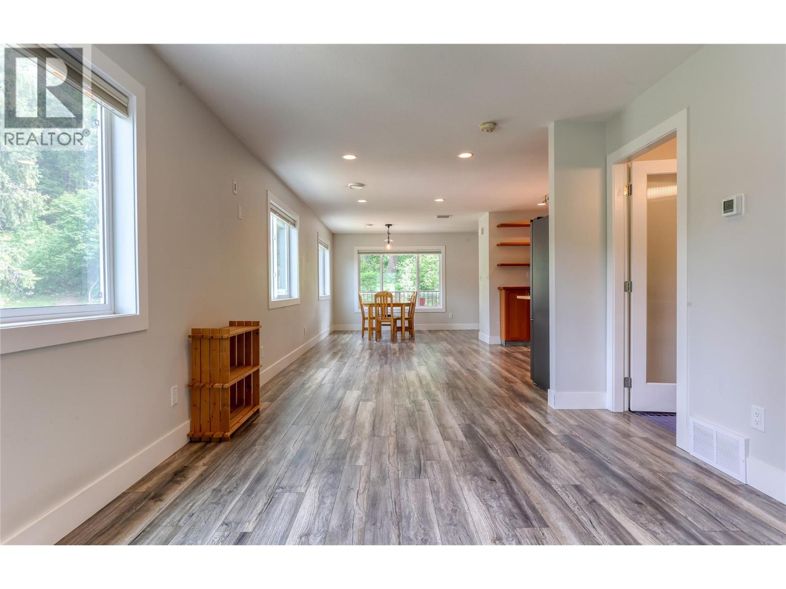 495 Columbia Street, Castlegar, British Columbia  V1N 1G8 - Photo 45 - 10388199