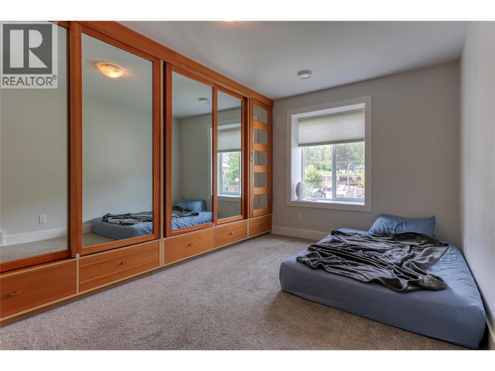 495 Columbia Street, Castlegar, British Columbia  V1N 1G8 - Photo 48 - 10388199