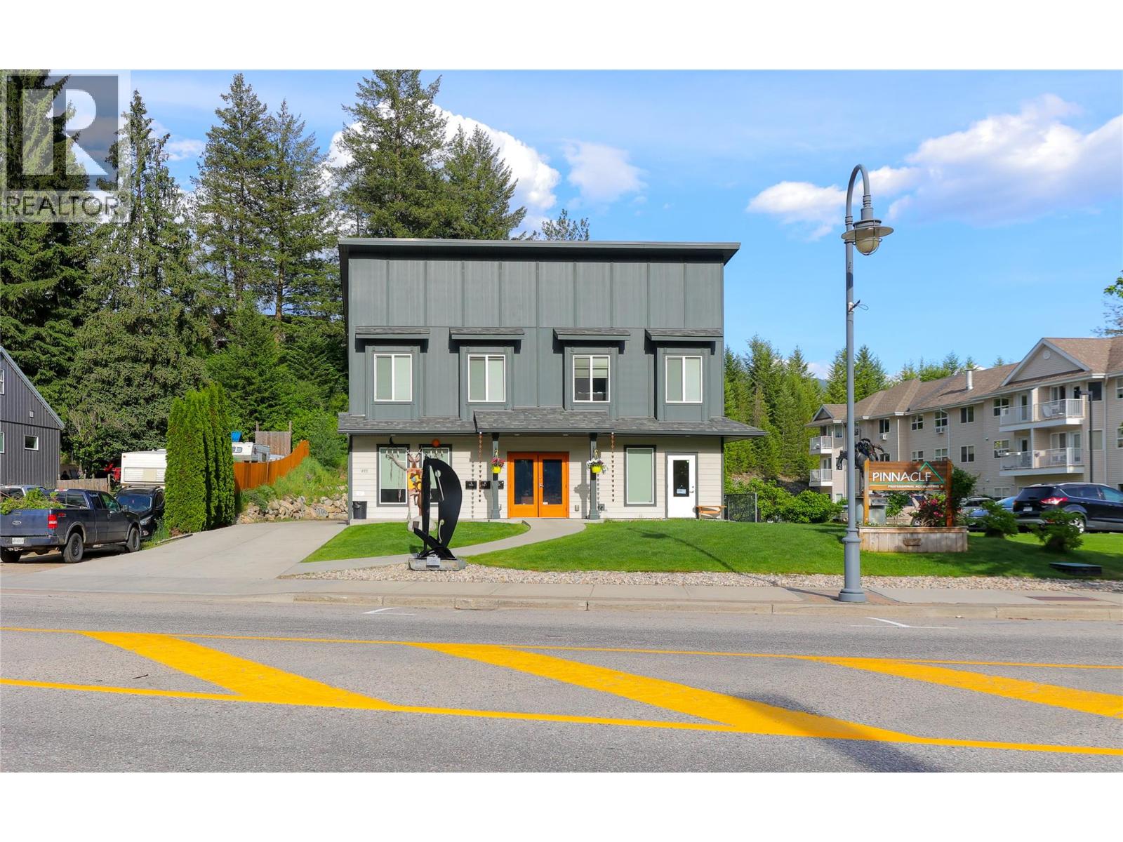 495 Columbia Street, Castlegar, British Columbia  V1N 1G8 - Photo 7 - 10388199