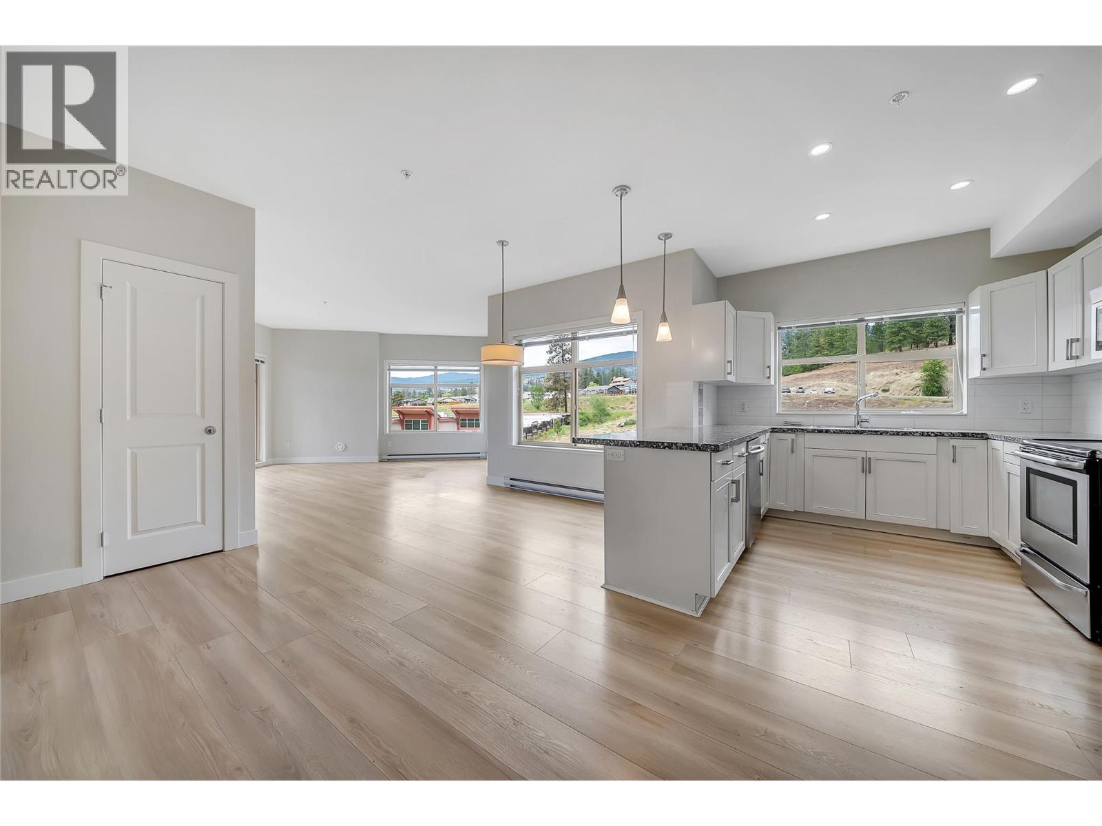 3220 Skyview Lane Unit# 409, West Kelowna, British Columbia  V4T 3J4 - Photo 5 - 10388512
