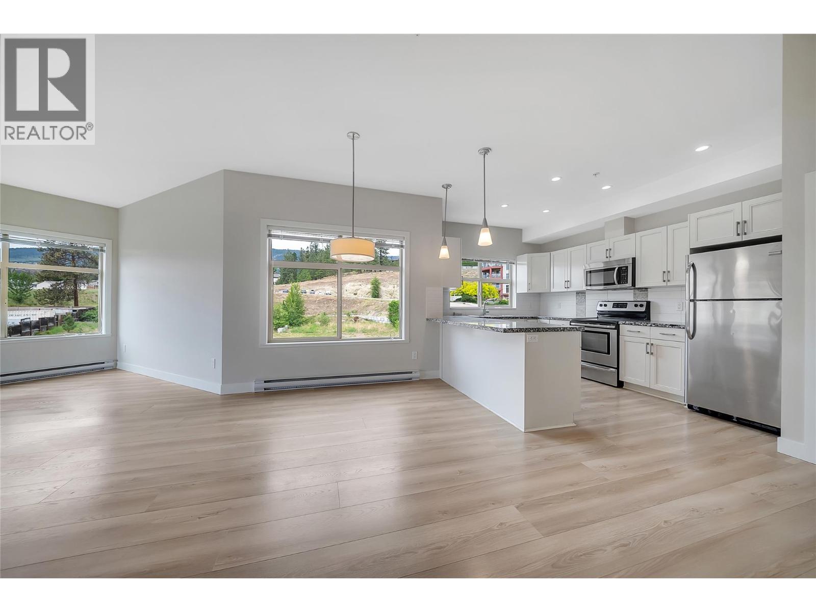 3220 Skyview Lane Unit# 409, West Kelowna, British Columbia  V4T 3J4 - Photo 6 - 10388512