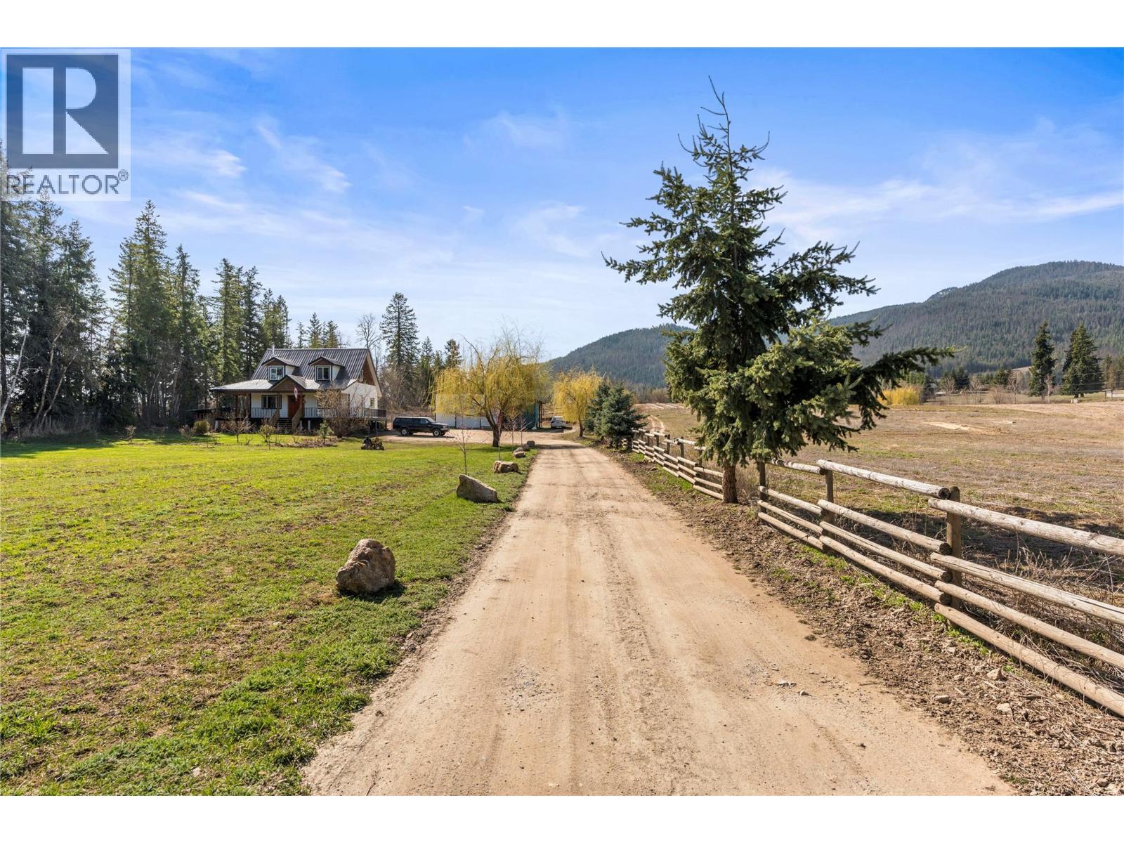 4150 20 Avenue Se, Salmon Arm, British Columbia  V1E 1X9 - Photo 4 - 10389959