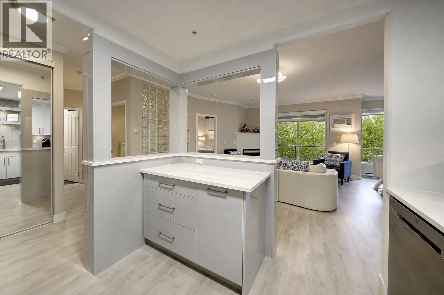 1960 Enterprise Way Unit# 412, Kelowna, British Columbia  V1Y 9S5 - Photo 12 - 10389928