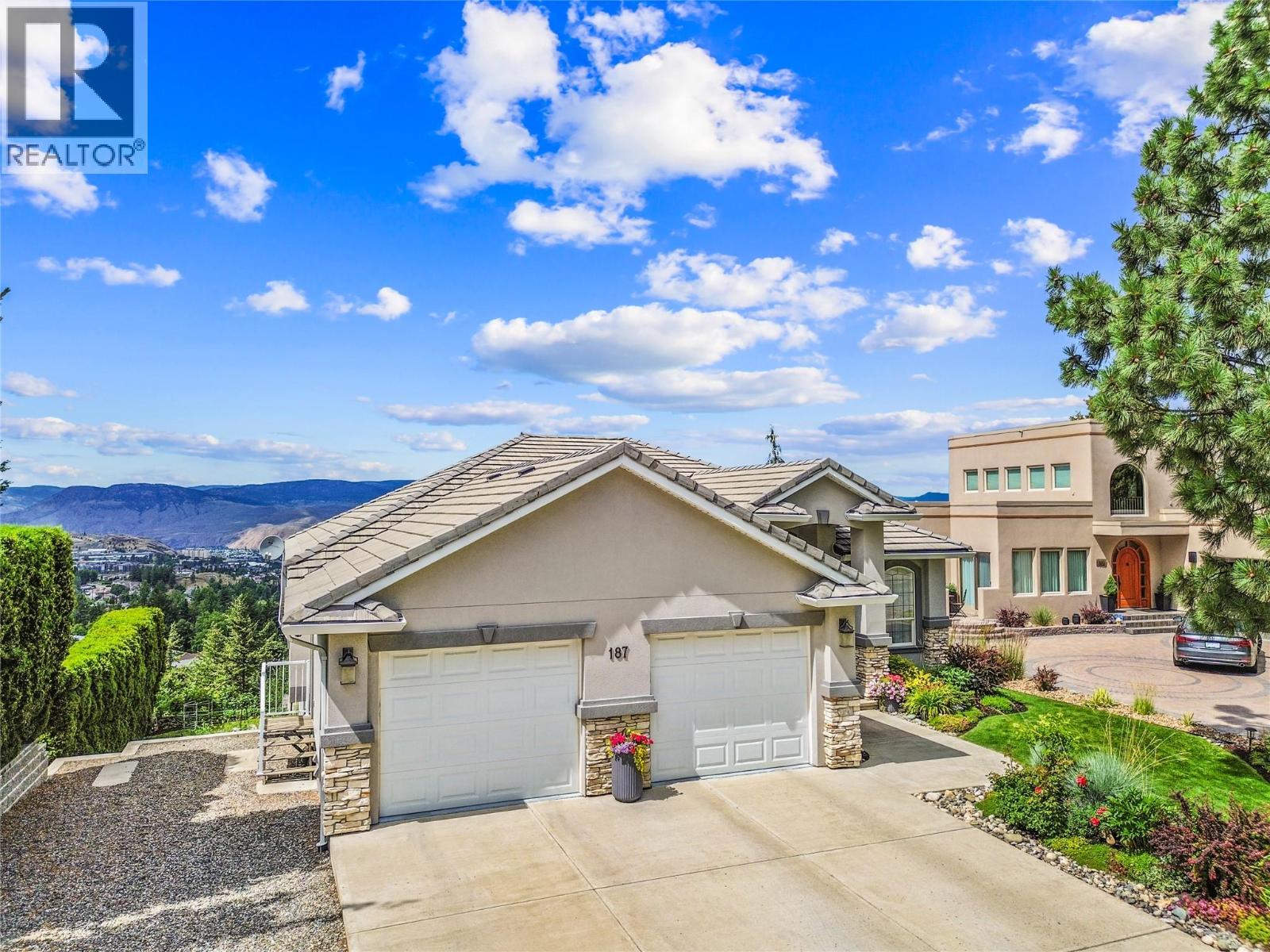 187 Coppertree Court, Kamloops, British Columbia  V2E 2N4 - Photo 2 - 10389887
