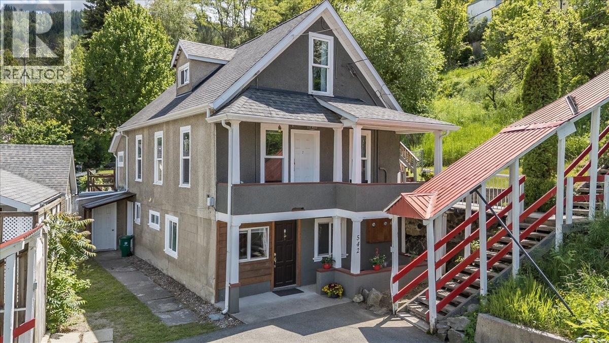 542 Spokane Street, Trail, British Columbia  V1R 3V8 - Photo 1 - 10389888