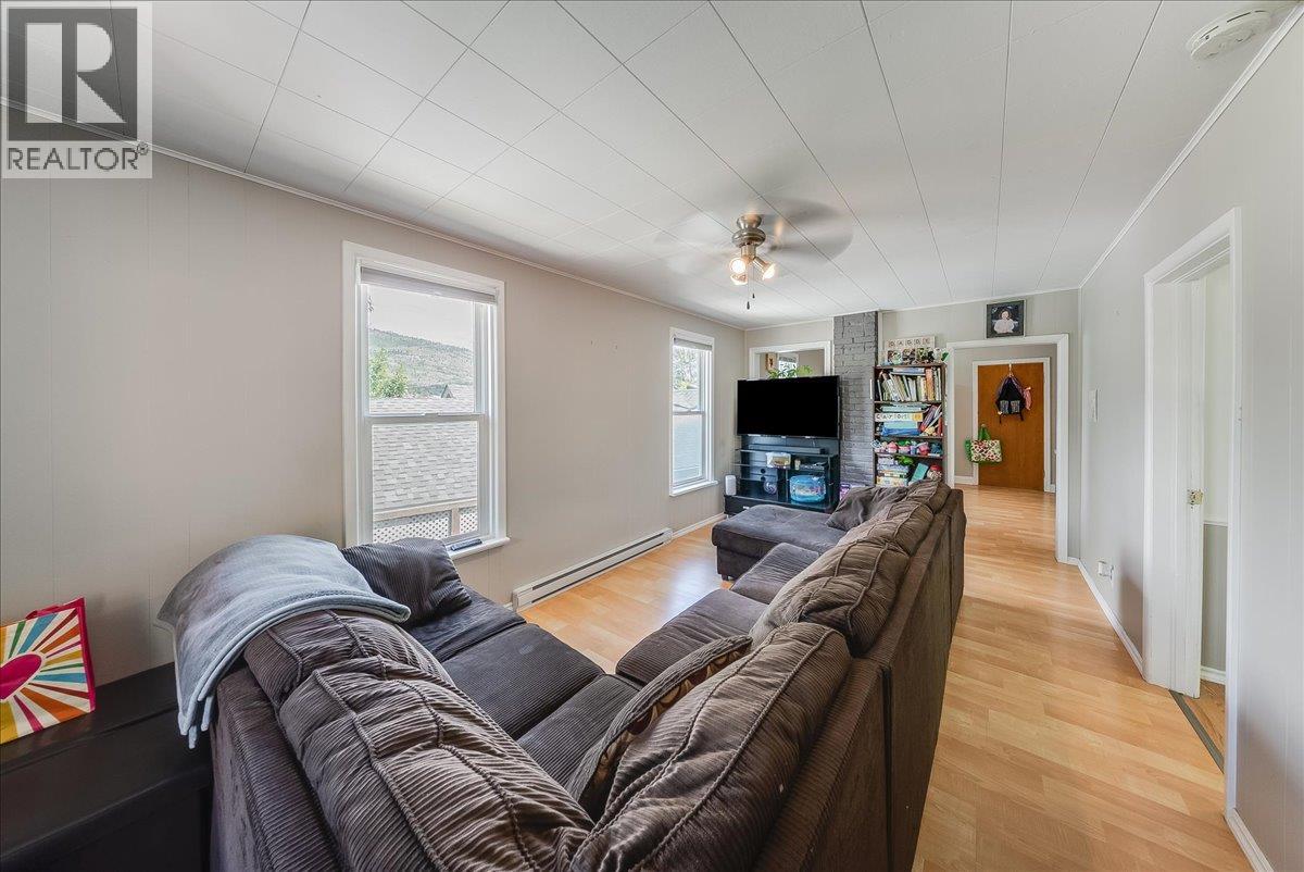 542 Spokane Street, Trail, British Columbia  V1R 3V8 - Photo 19 - 10389888