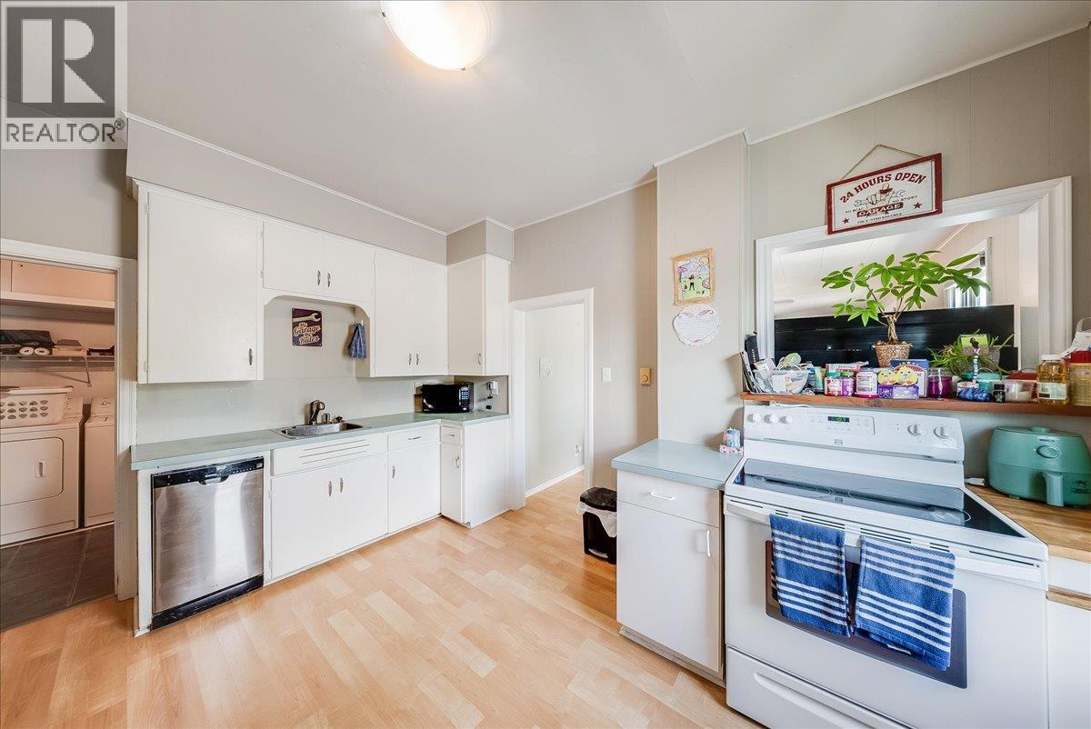 542 Spokane Street, Trail, British Columbia  V1R 3V8 - Photo 22 - 10389888
