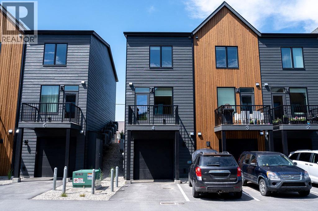 414 Humbert Street Unit# 4, Revelstoke, British Columbia  V0E 2S0 - Photo 3 - 10389037