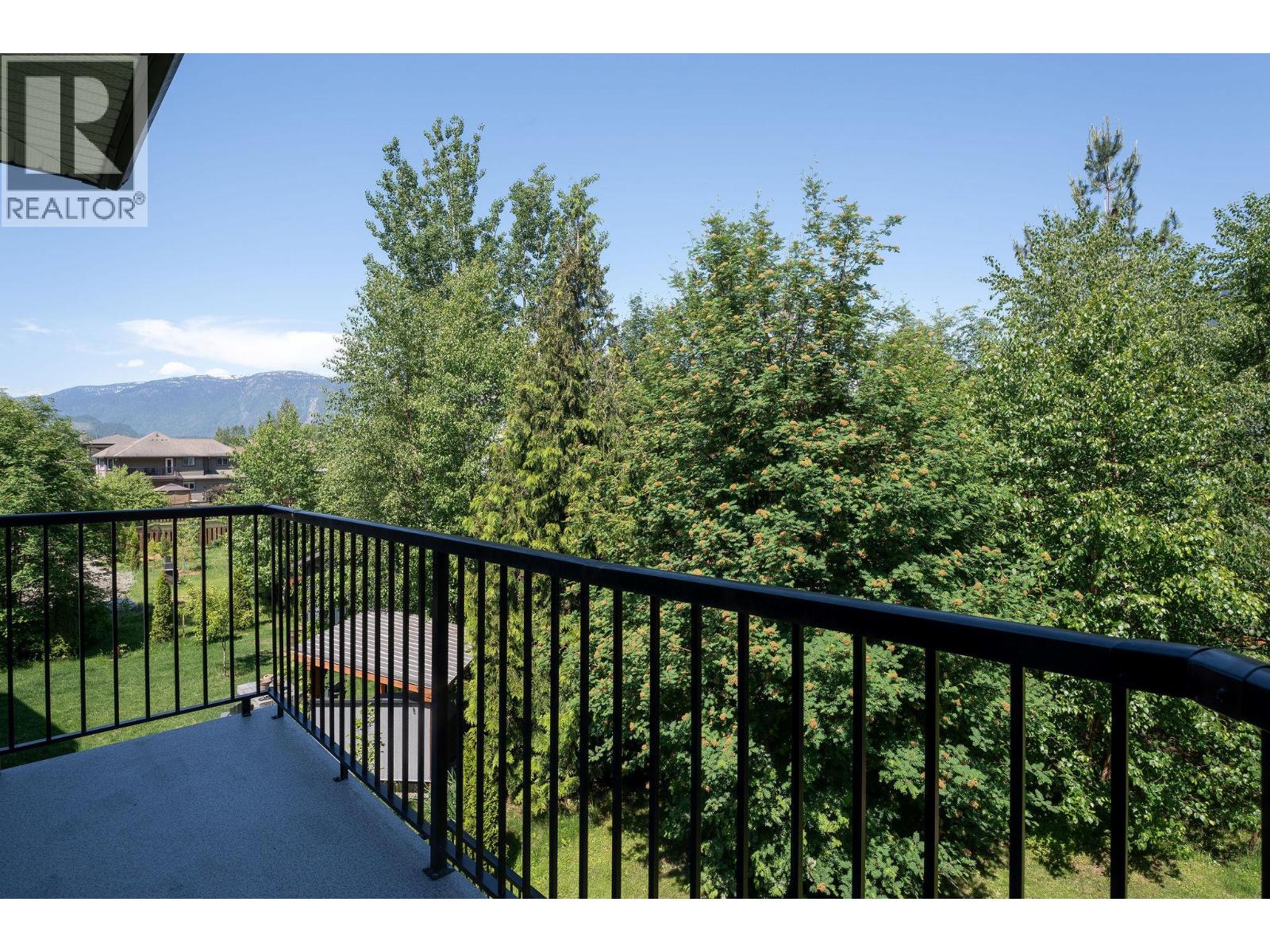 1941 Poplar Lane, Revelstoke, British Columbia  V0E 2S3 - Photo 29 - 10389025