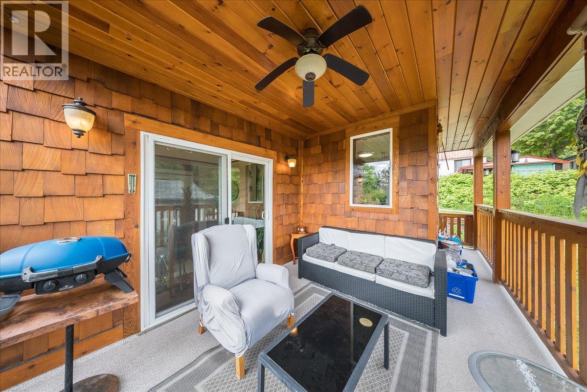 2005 Kootenay Avenue, Rossland, British Columbia  V0G 1Y0 - Photo 23 - 10390097