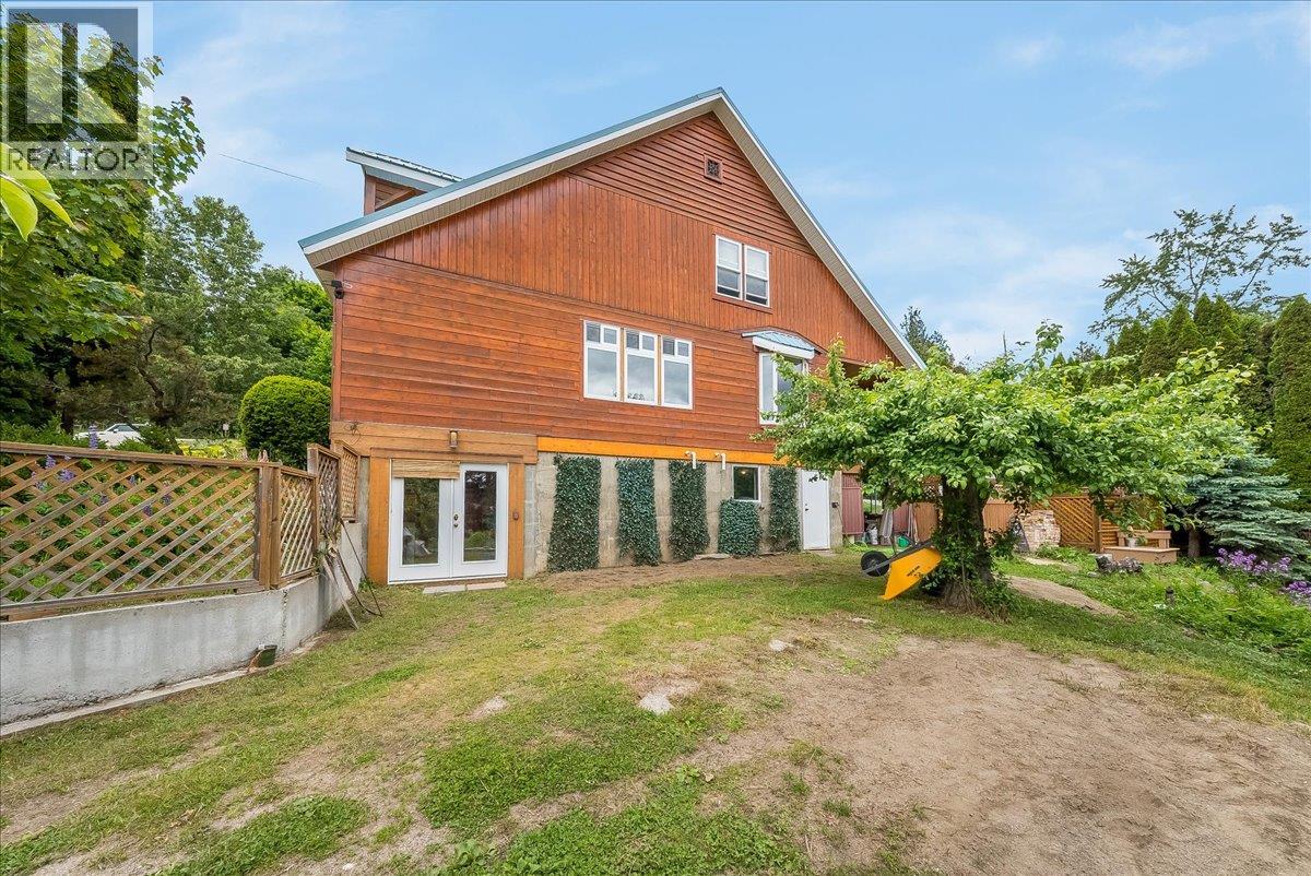 2005 Kootenay Avenue, Rossland, British Columbia  V0G 1Y0 - Photo 43 - 10390097