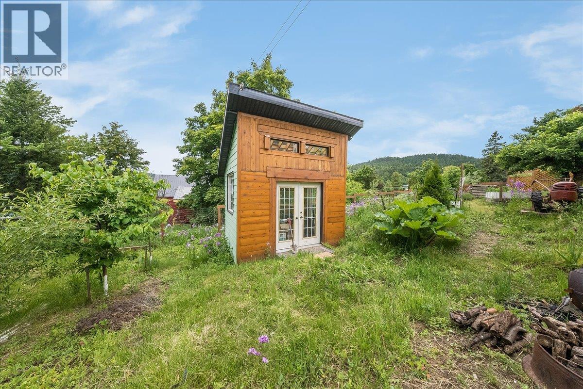 2005 Kootenay Avenue, Rossland, British Columbia  V0G 1Y0 - Photo 47 - 10390097