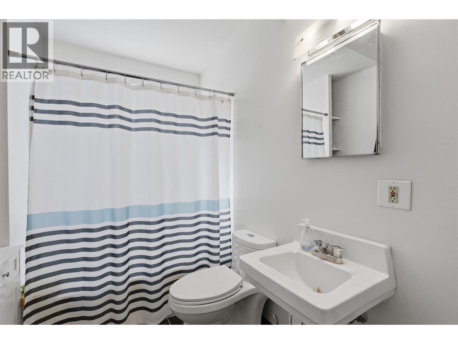 677 Fraser Street, Kamloops, British Columbia  V2C 3H1 - Photo 37 - 10388408