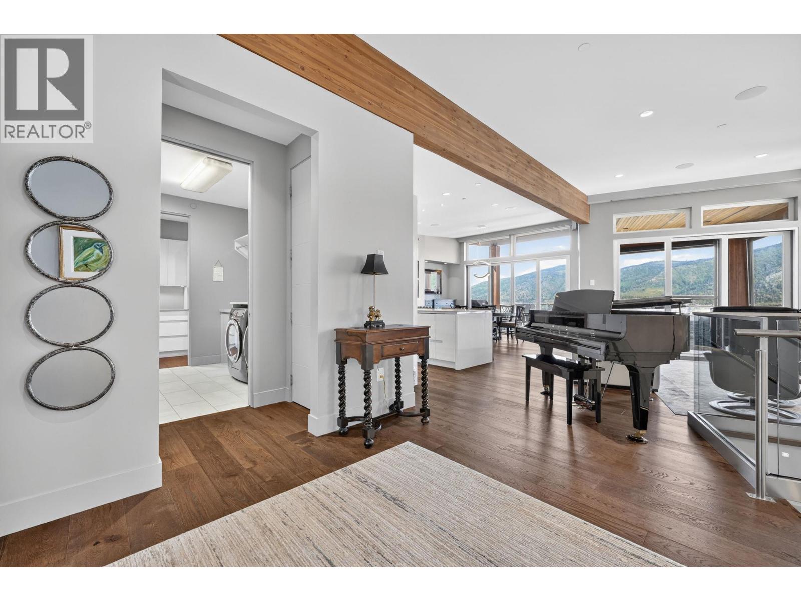 1726 Limestone Drive, Lake Country, British Columbia  V4V 2T4 - Photo 13 - 10389776