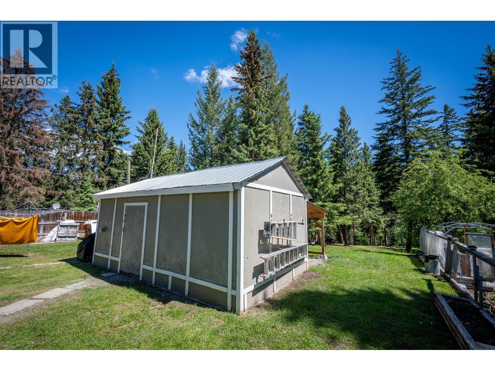 2873 Paradise Road, Kamloops, British Columbia  V0E 3E1 - Photo 18 - 10390101