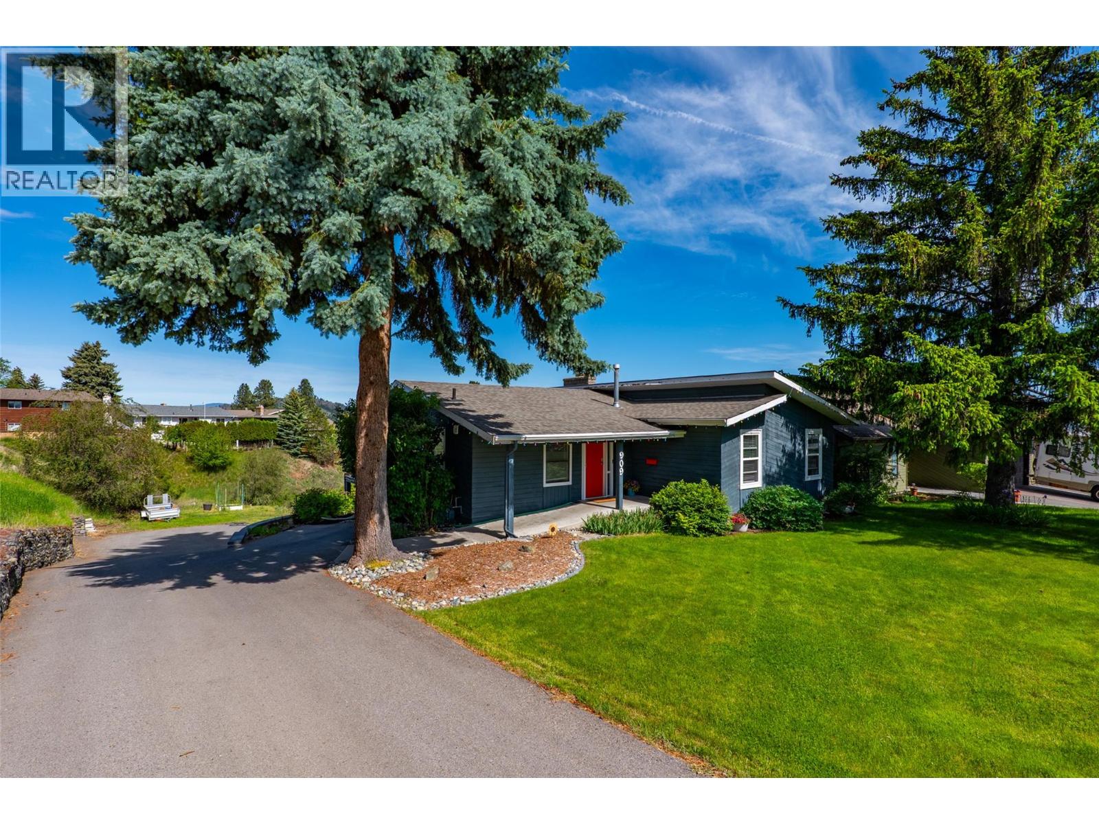 909 Fleming Circle, Kamloops, British Columbia  V1S 1B5 - Photo 2 - 10390009