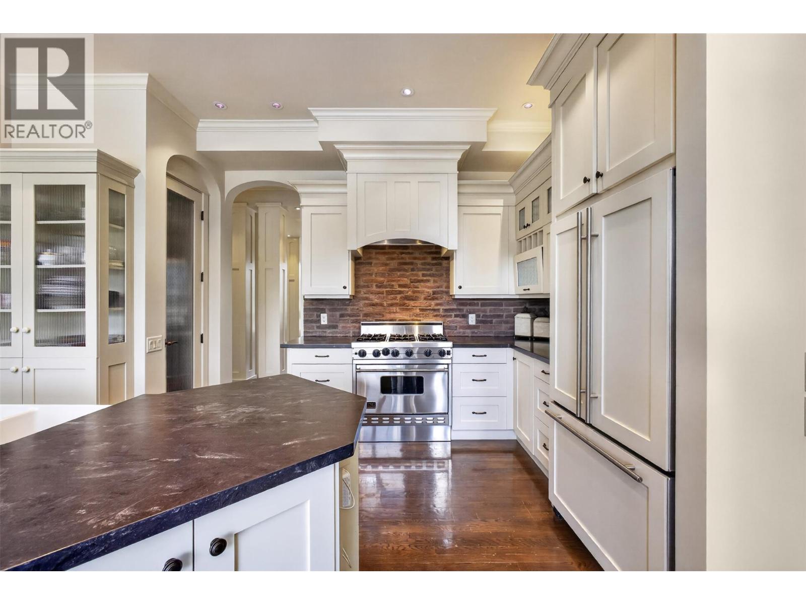 965 Westpoint Drive, Kelowna, British Columbia  V1W 2Z3 - Photo 32 - 10384999