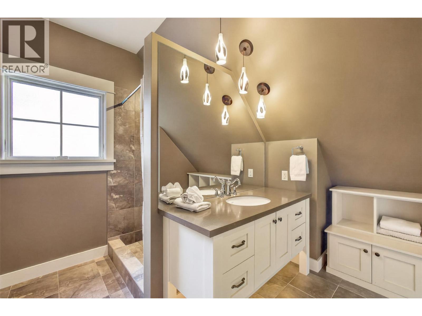 965 Westpoint Drive, Kelowna, British Columbia  V1W 2Z3 - Photo 50 - 10384999