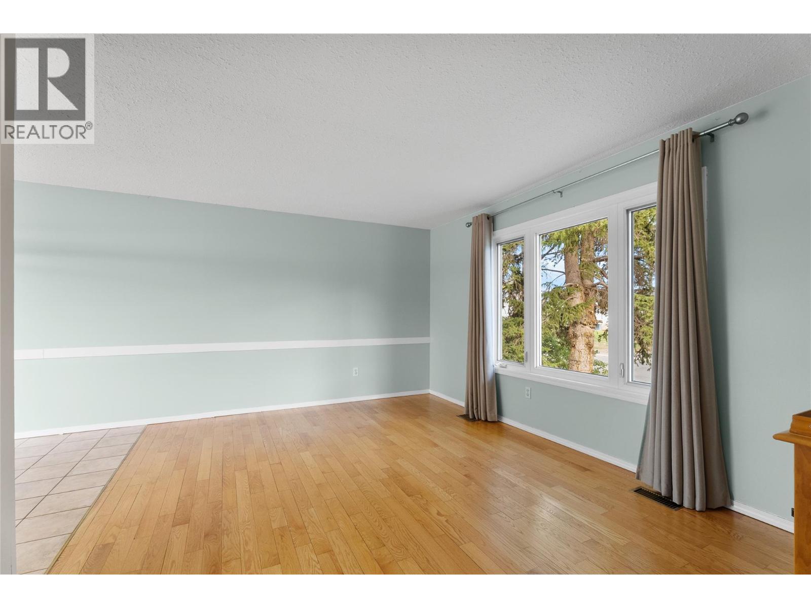 1799 Armstrong Street, Merritt, British Columbia  V1K 1E7 - Photo 12 - 10390106