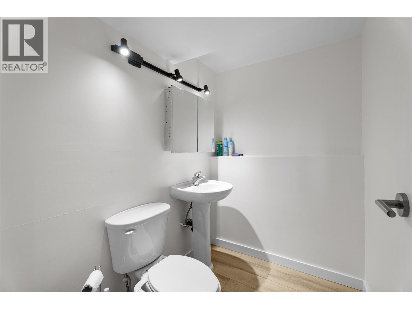1799 Armstrong Street, Merritt, British Columbia  V1K 1E7 - Photo 39 - 10390106