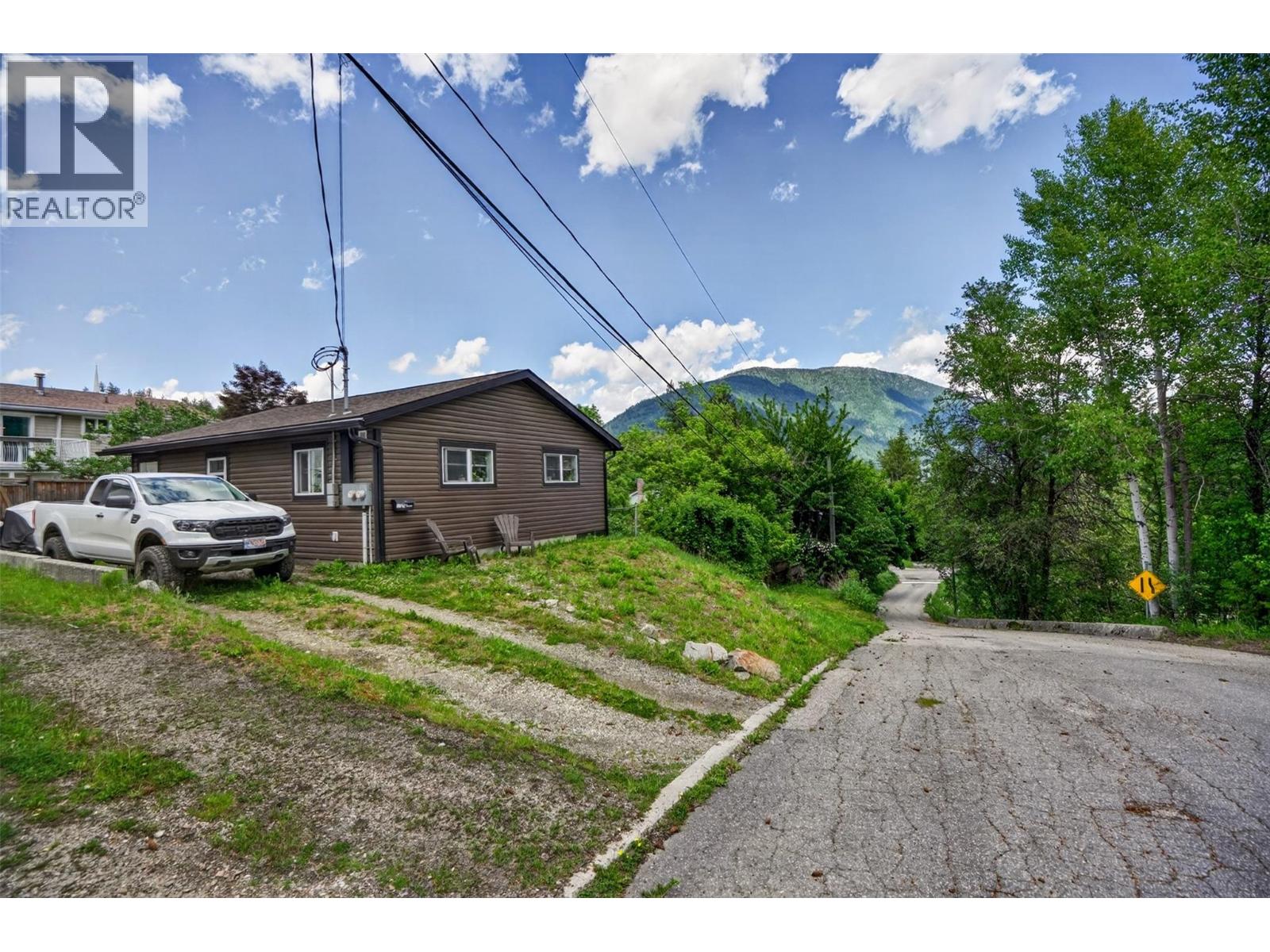 1708 Slocan Crescent, Nelson, British Columbia  V1L 5V6 - Photo 38 - 10390054