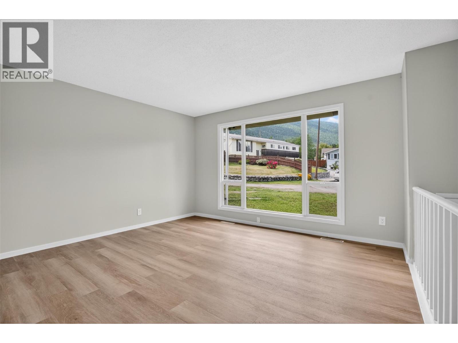 1708 Slocan Crescent, Nelson, British Columbia  V1L 5V6 - Photo 8 - 10390054