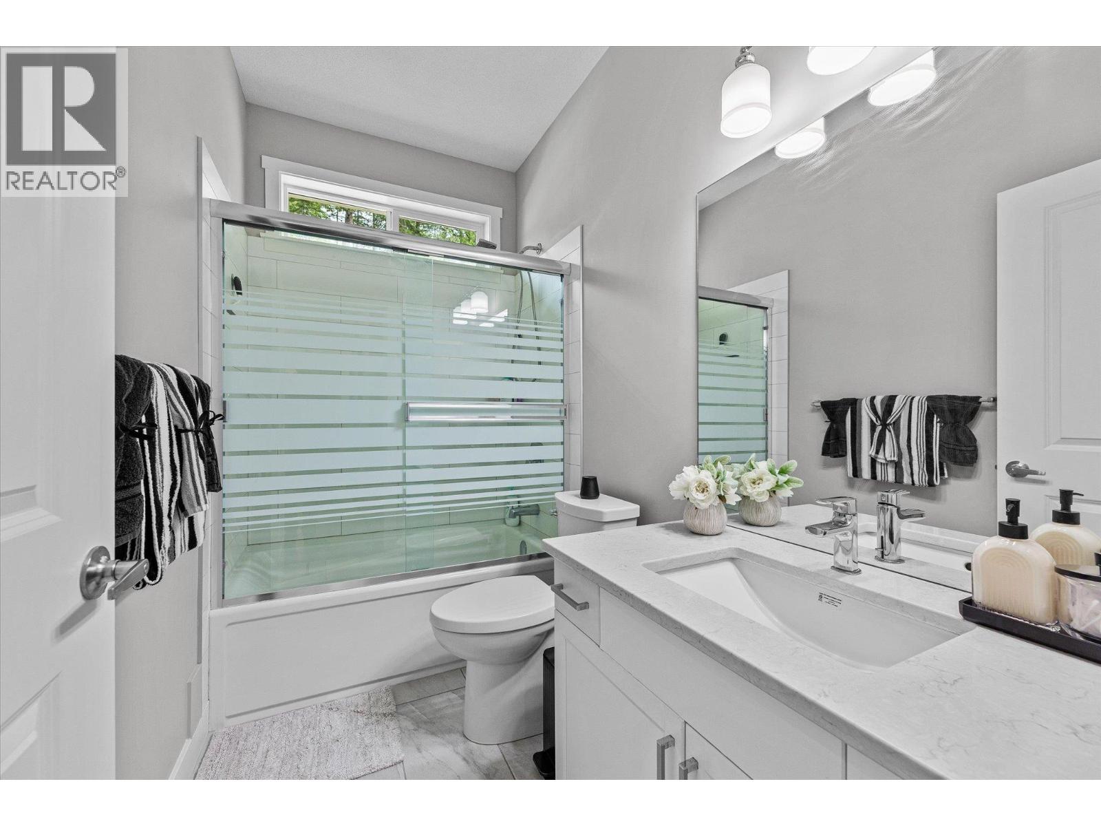411 Prestwick Street, Kelowna, British Columbia  V1P 1T1 - Photo 31 - 10389738
