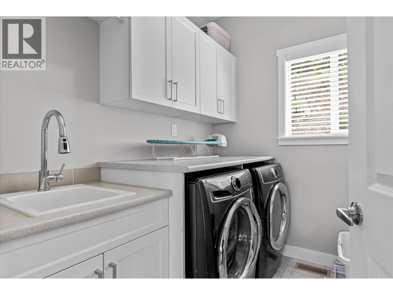 411 Prestwick Street, Kelowna, British Columbia  V1P 1T1 - Photo 34 - 10389738