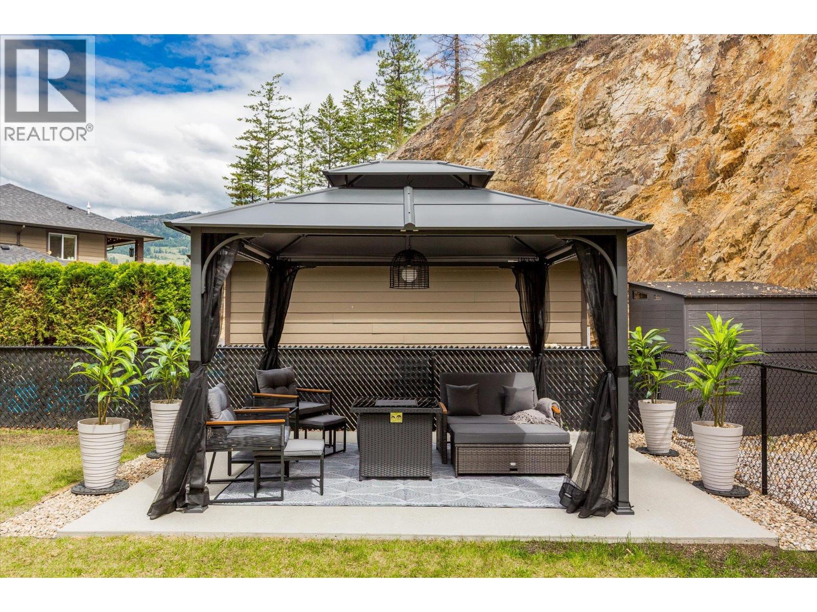 411 Prestwick Street, Kelowna, British Columbia  V1P 1T1 - Photo 49 - 10389738