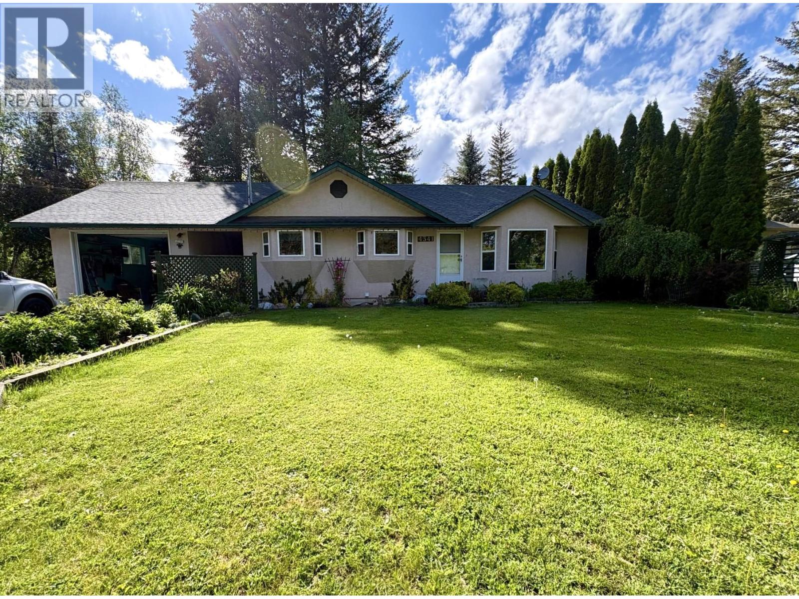4341 Dunsmuir Road Road, Barriere, British Columbia  V0E 1E0 - Photo 1 - 10390008