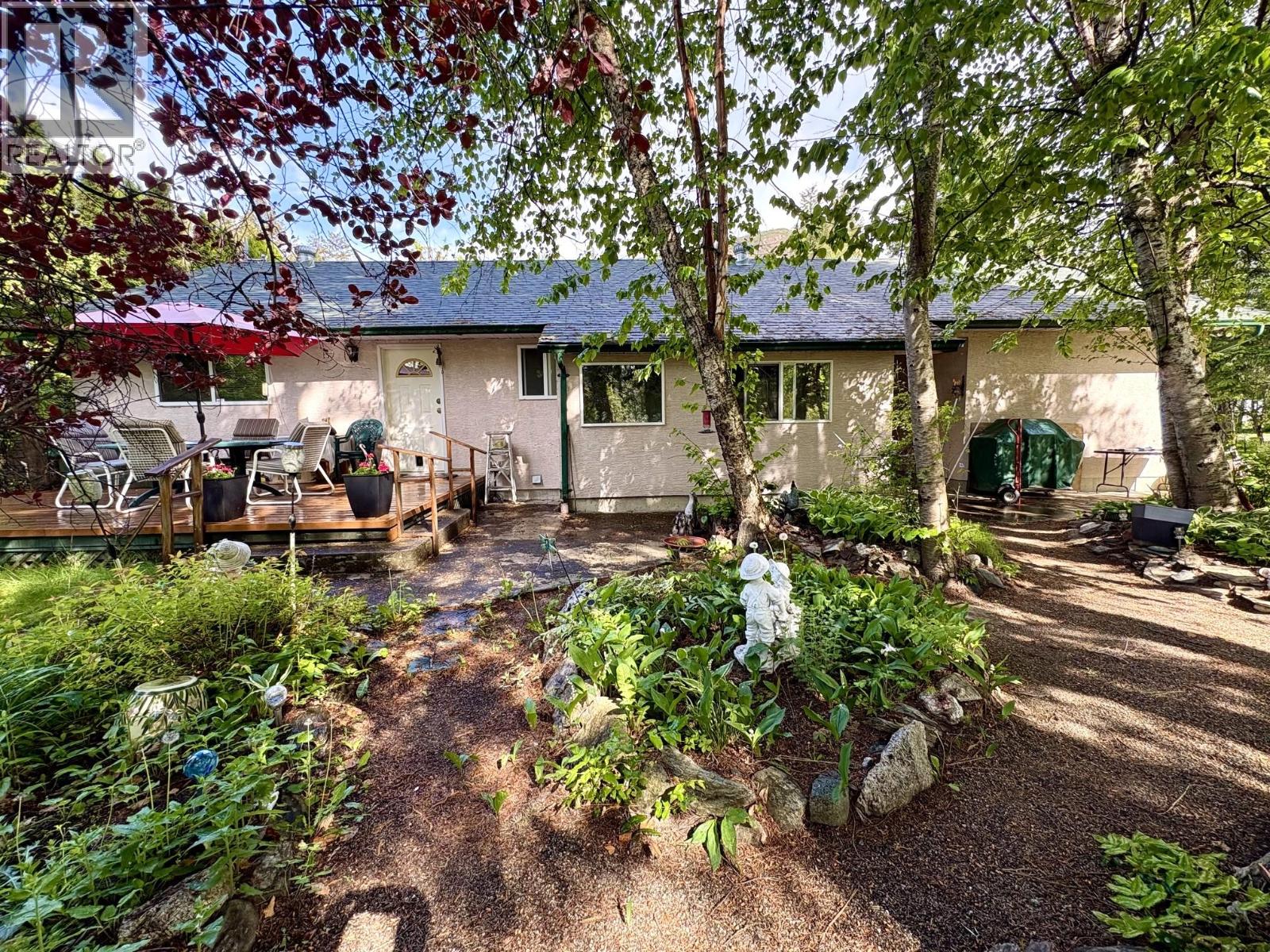 4341 Dunsmuir Road Road, Barriere, British Columbia  V0E 1E0 - Photo 2 - 10390008