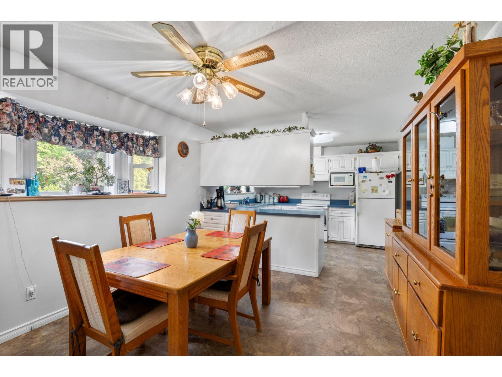 4341 Dunsmuir Road Road, Barriere, British Columbia  V0E 1E0 - Photo 8 - 10390008