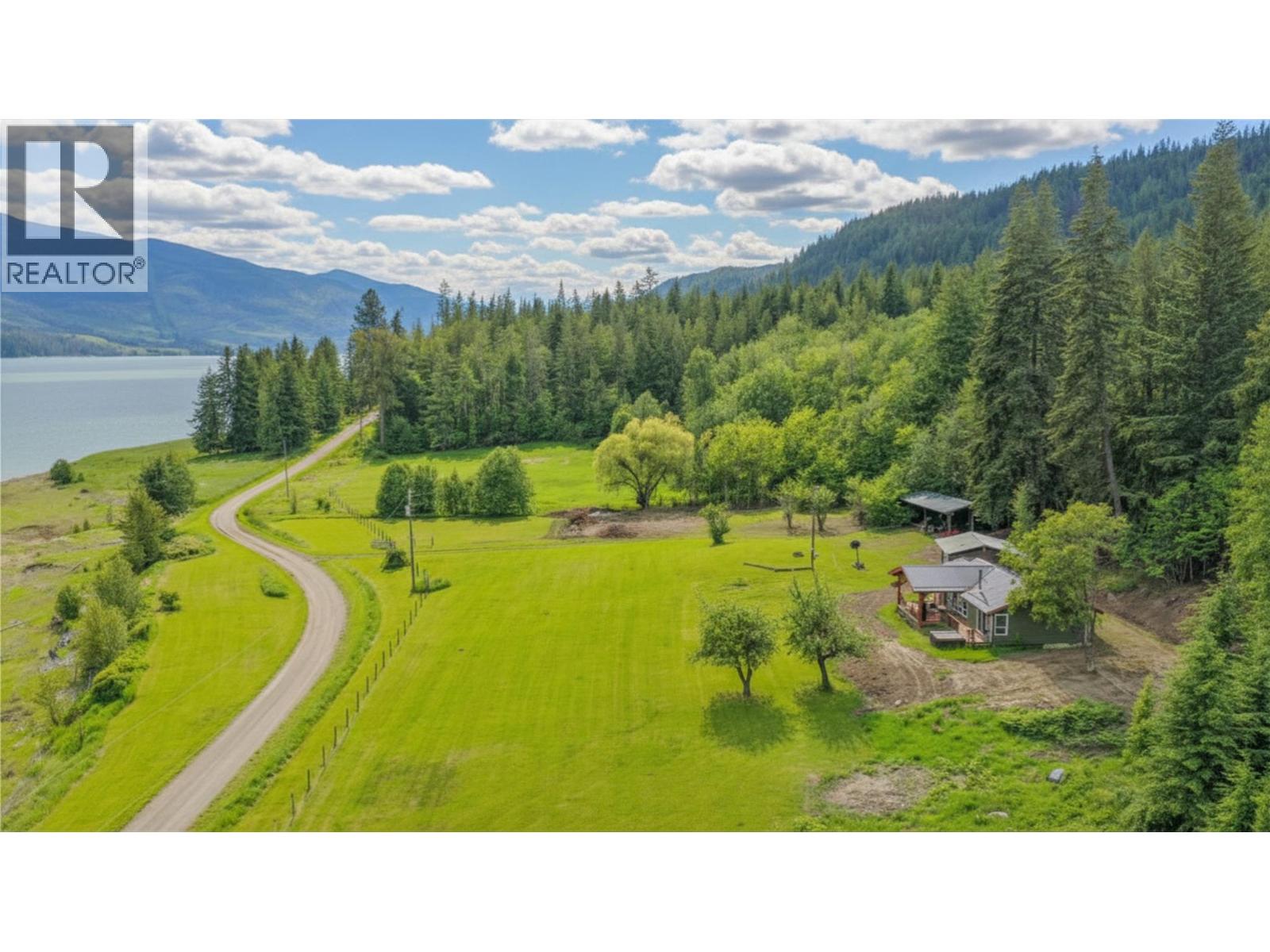 350 Lower Inonoaklin North Arm Road, Edgewood, British Columbia  V0E 1J0 - Photo 1 - 10389754
