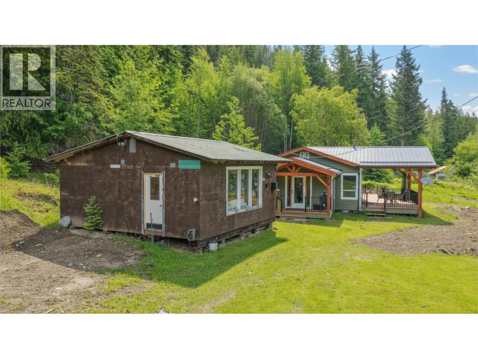 350 Lower Inonoaklin North Arm Road, Edgewood, British Columbia  V0E 1J0 - Photo 28 - 10389754