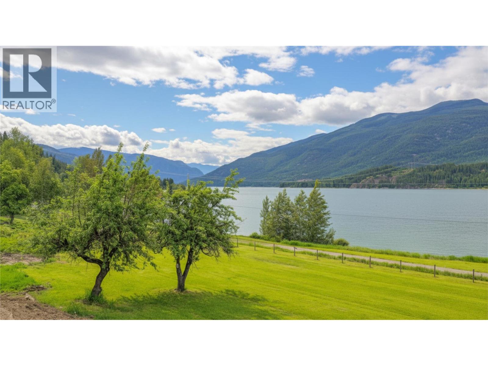 350 Lower Inonoaklin North Arm Road, Edgewood, British Columbia  V0E 1J0 - Photo 36 - 10389754